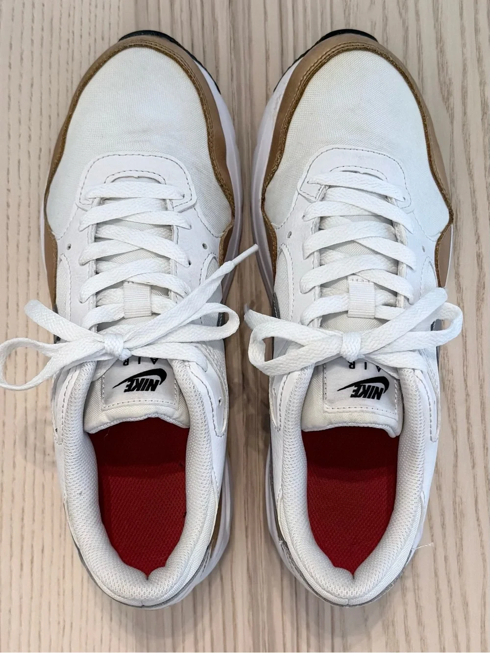 Nike Air Max SC White Metallic Gold Women’s Sneakers Size 9